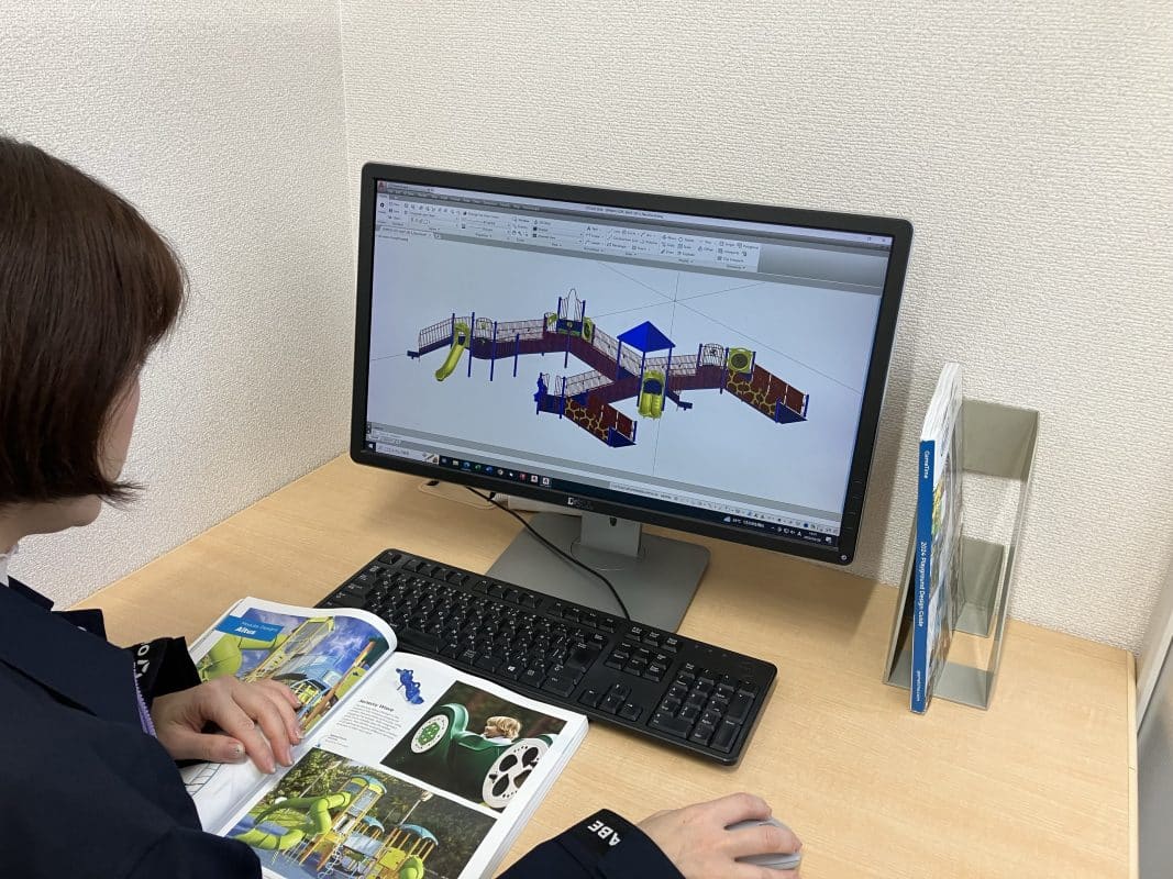 CAD設計作業のイメージ　株式会社アソビト