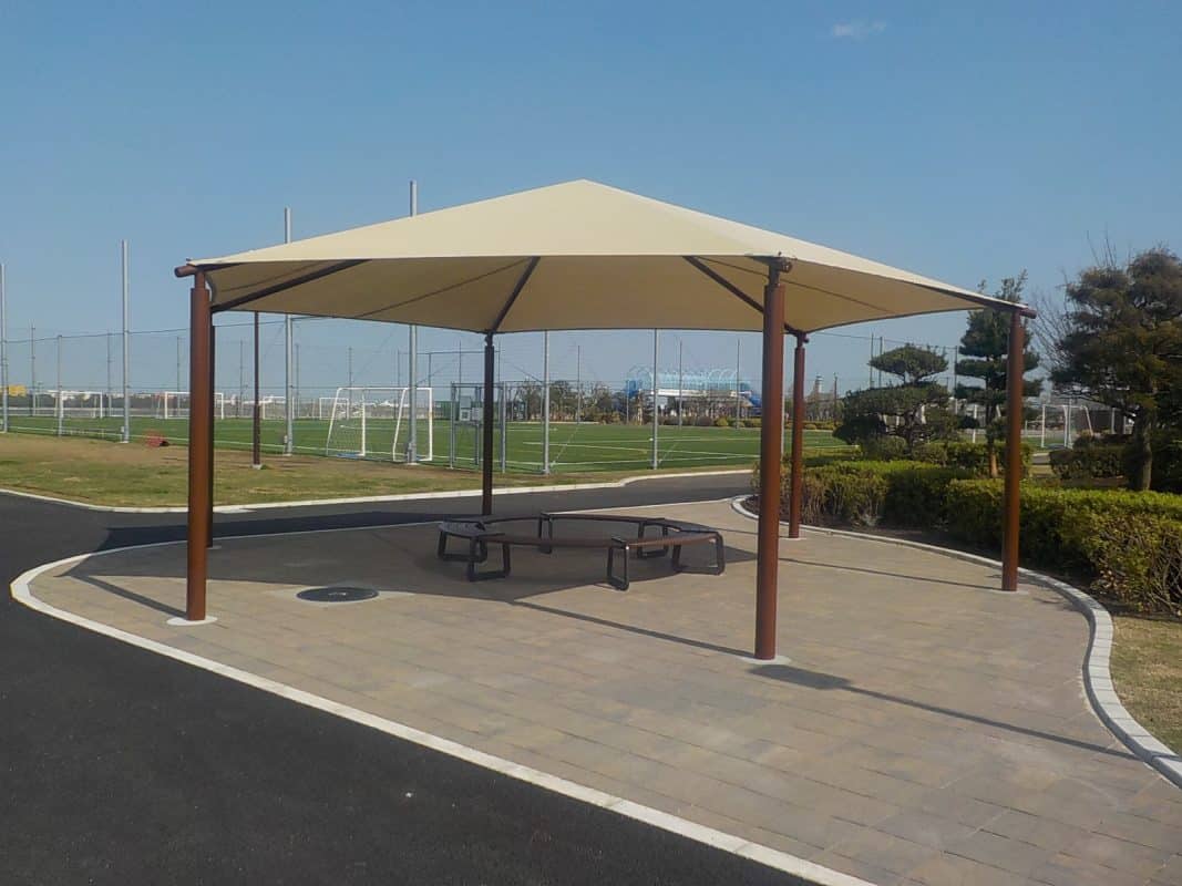 東京都大田区森ヶ崎公園　六角形GTシェード