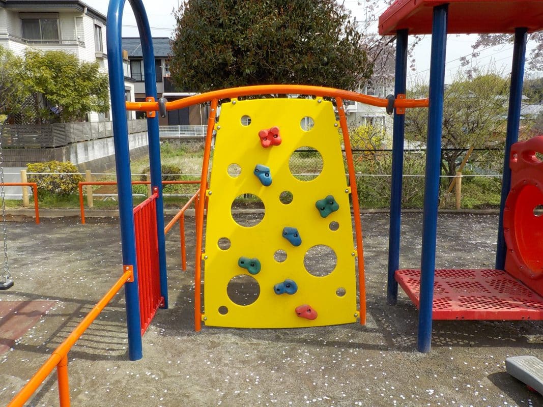 神奈川県藤沢市大鋸丸山公園複合遊具