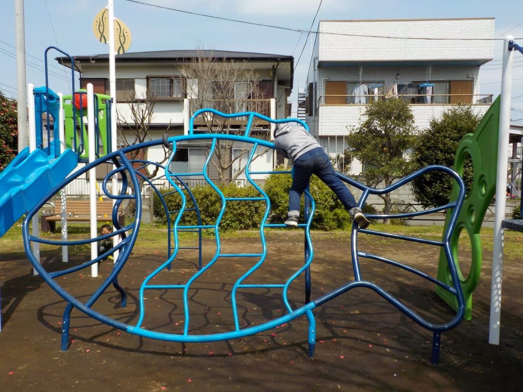 神奈川県藤沢市唐池公園複合遊具