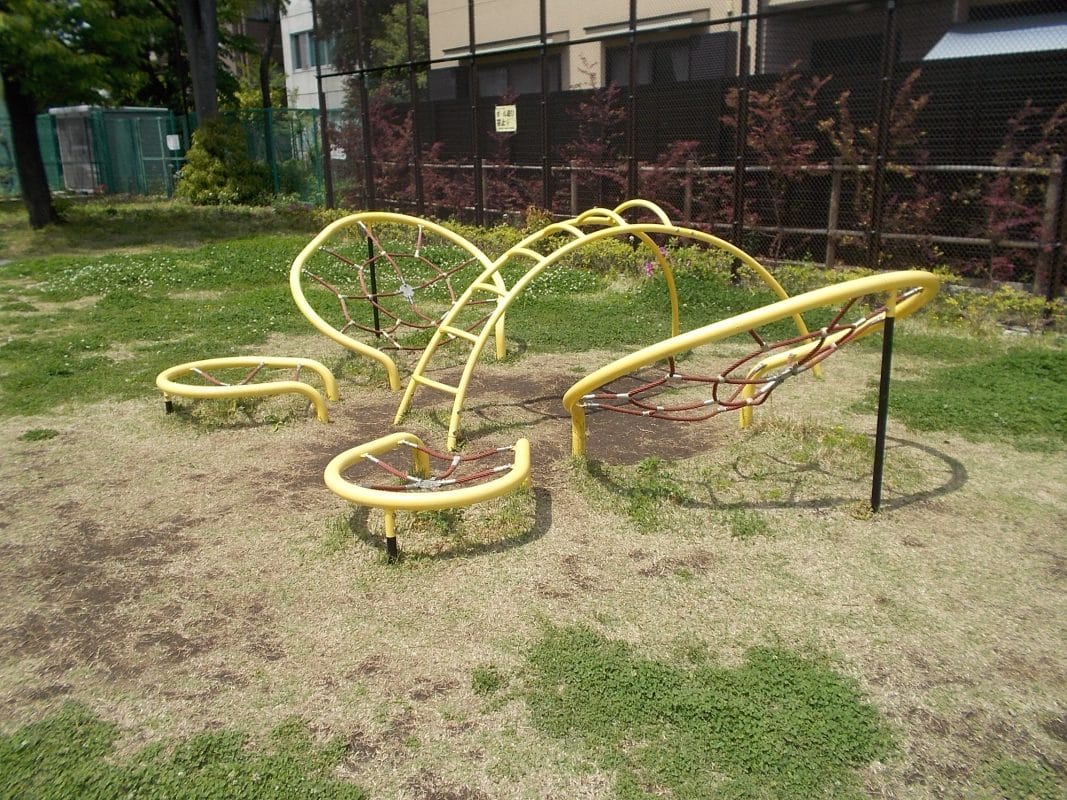 東京都大田区高畑第三児童公園ネット遊具