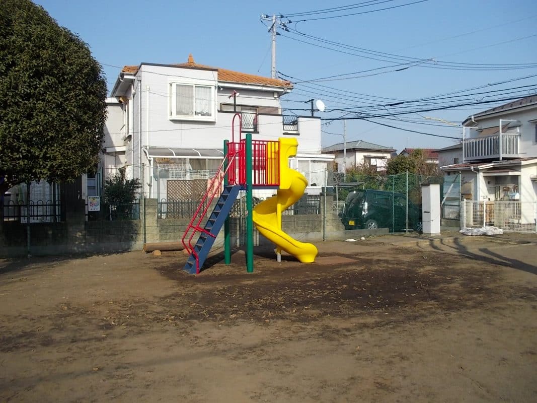 神奈川県綾瀬市やぶね地域公園スパイラル滑り台遊具