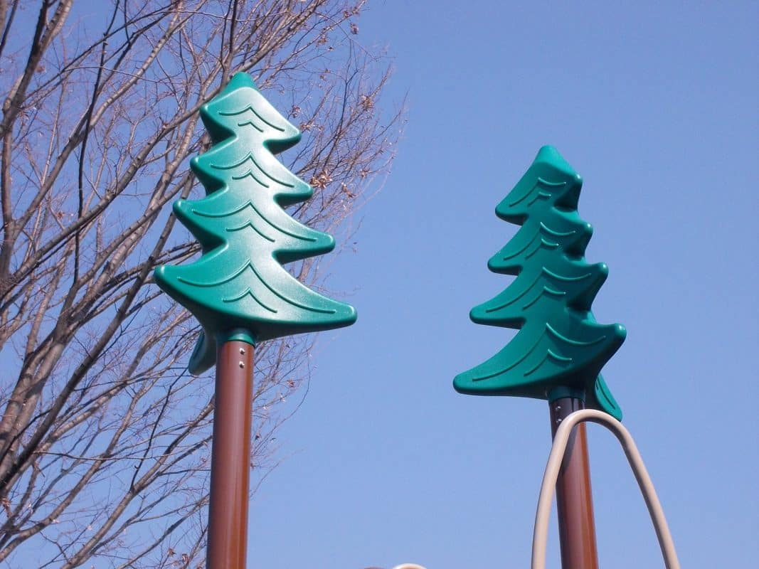 神奈川県川崎市東百合丘１丁目公園複合遊具と健康器具