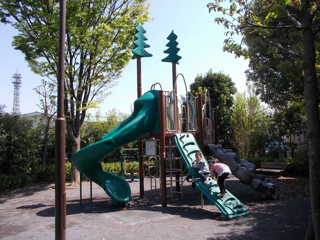 神奈川県川崎市東百合丘１丁目公園パワースケープ複合遊具