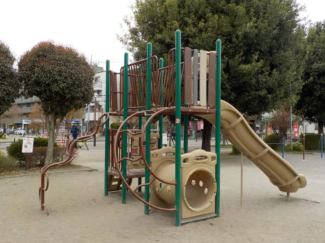 神奈川県相模原市ﾌﾟﾗｻﾞｼﾃｨ相模大野公園複合遊具